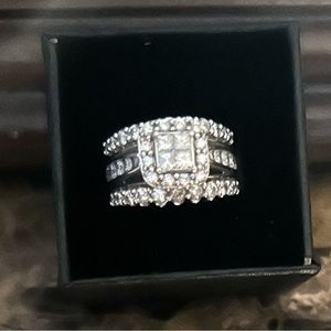 Beautiful diamond ring I don’t text or email only Poshmark